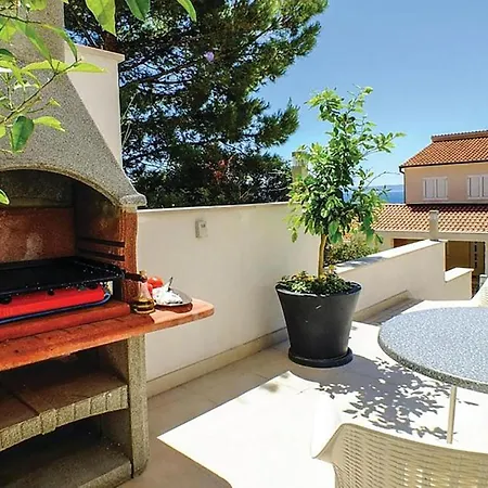 3 Bedroom Gorgeous In דירה *